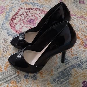 BCBG black patent shoes